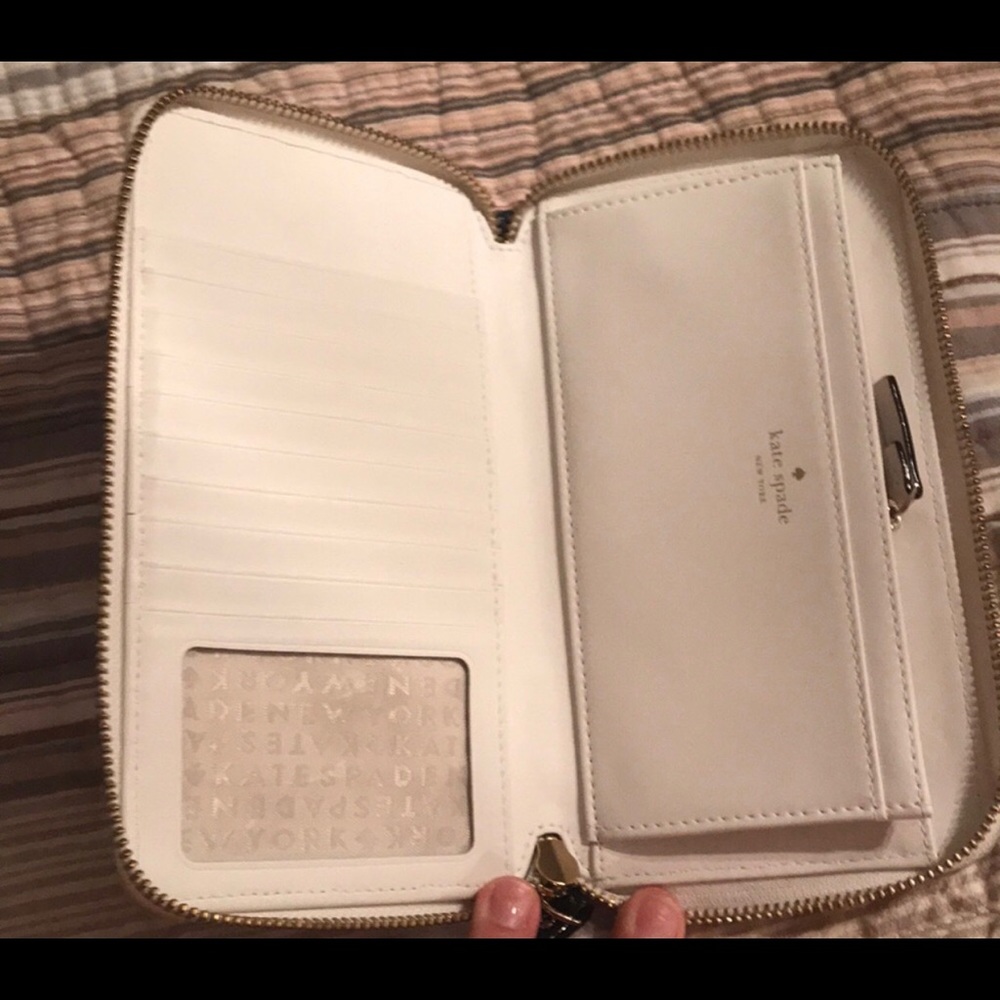 Kate Spade Wallet - Picture 2 of 6
